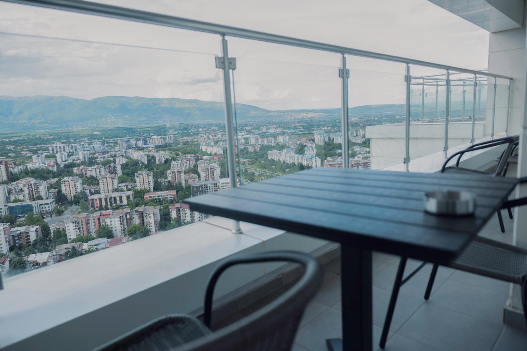 33Rd Floor Twin Apartments In Cevahir Sky City Complex With Pool, Spa, Fitness And Parking Included In Price Skopje Esterno foto